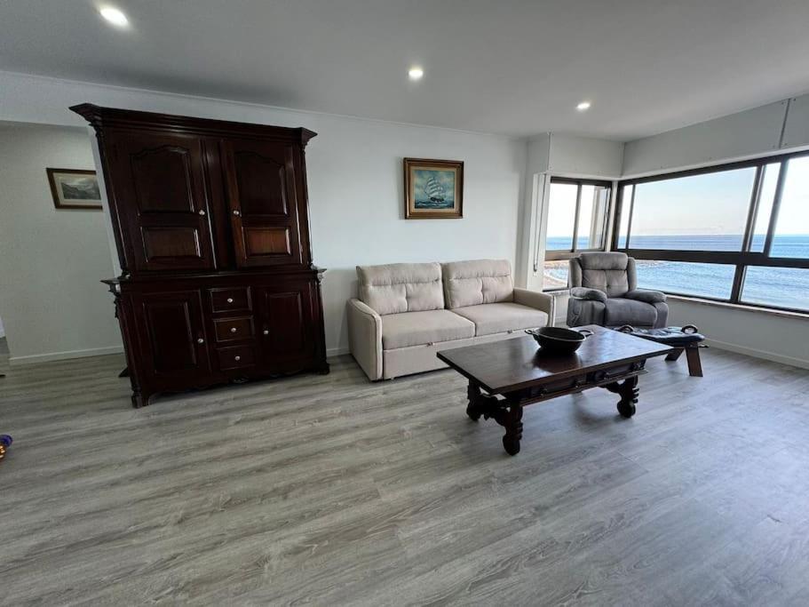 Beachfront Amazing Location - 19Th Hole ポンタ・デルガダ エクステリア 写真